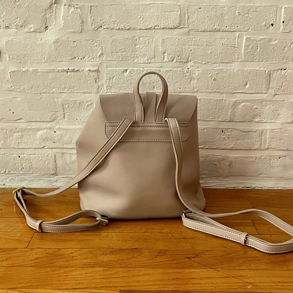 Stelen “Patricia” Lavender Leather backpack - Picture 2 of 3